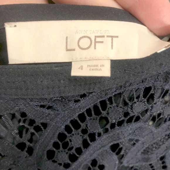 LOFT Navy Blue Longsleeve Lace Shift Dress Size 4 - Picture 5 of 6